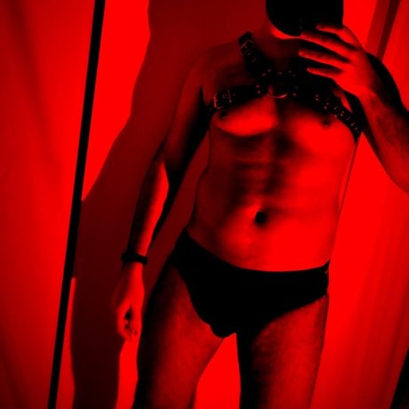 Foto di nudo di fuga di OnlyFans di Bignthick
