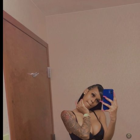 Foto di nudo di fuga di OnlyFans di Niya