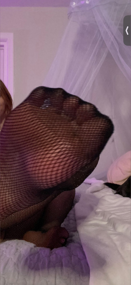 Foto di nudo di fuga di OnlyFans di Trouble