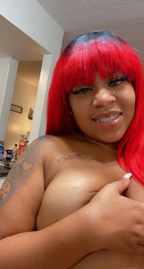 Foto di nudo di fuga di OnlyFans di Ninaa Keyy