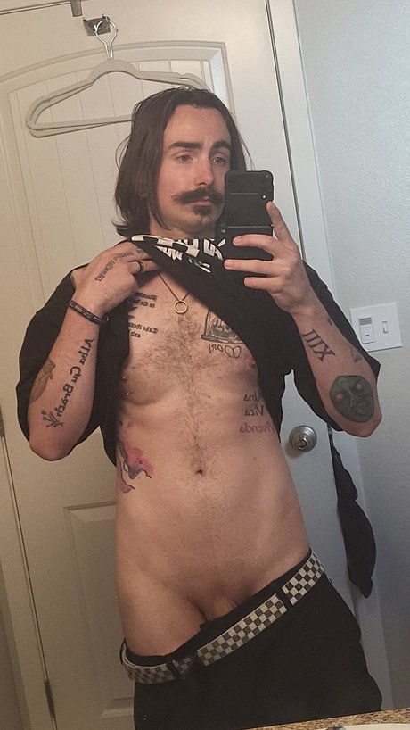 Foto di nudo di fuga di OnlyFans di Nikolai