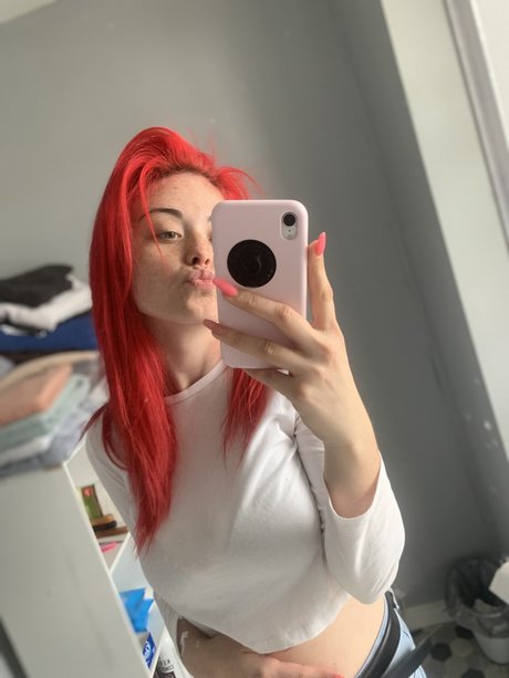 Foto di nudo di fuga di OnlyFans di Cum Queen Carlii 
