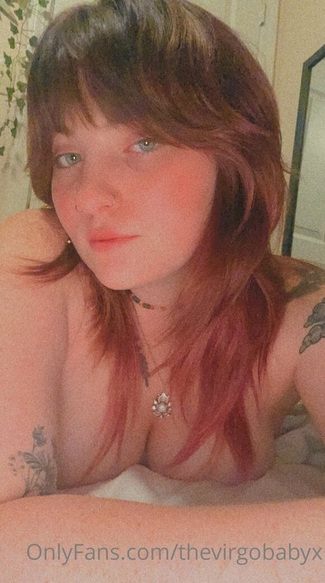 Foto di nudo di fuga di OnlyFans di Thevirgobabyx