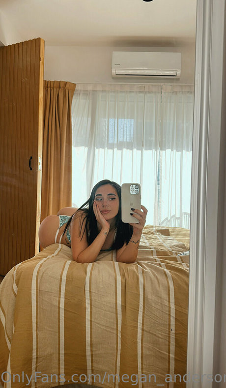 Foto di nudo di fuga di OnlyFans di Megananderson