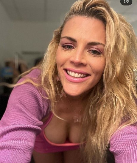 Foto di nudo di fuga di OnlyFans di Busy Phillips