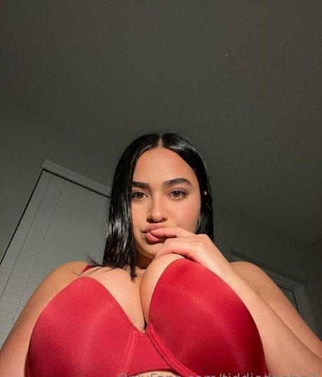 Foto di nudo di fuga di OnlyFans di Tiddiedbabe2