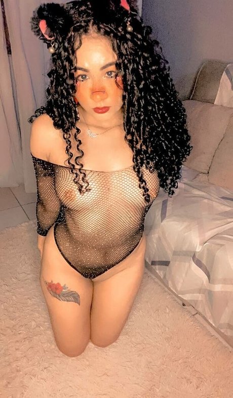 Foto di nudo di fuga di OnlyFans di Taty Sliva