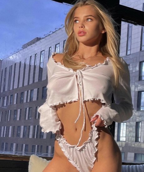 Foto di nudo di fuga di OnlyFans di Alla Bruletova