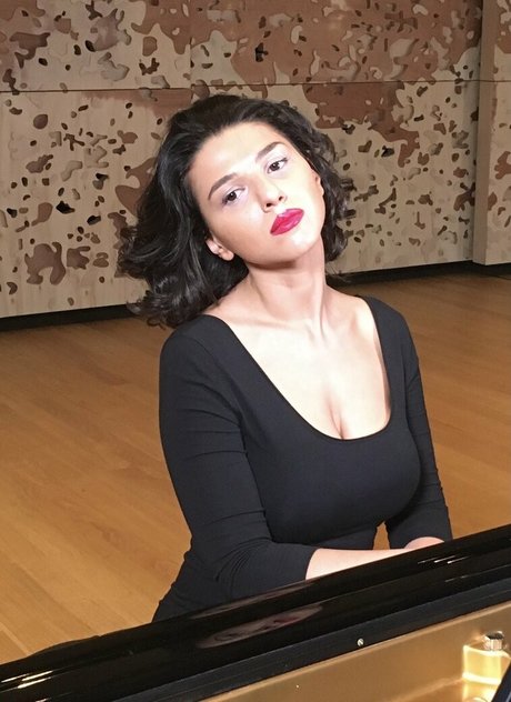 Foto di nudo di fuga di OnlyFans di Khatia Buniatishvili