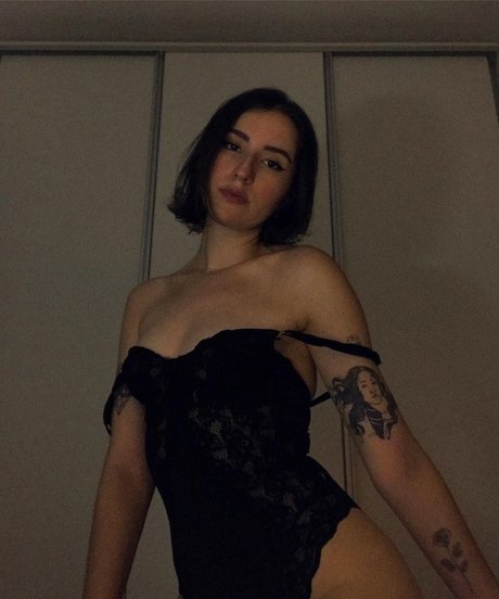 Foto di nudo di fuga di OnlyFans di Marianna Tondolo