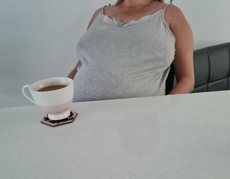 Prettypregnant35