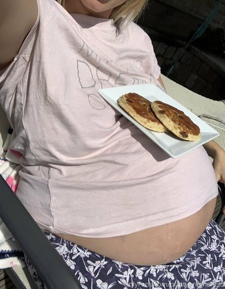 Prettypregnant35