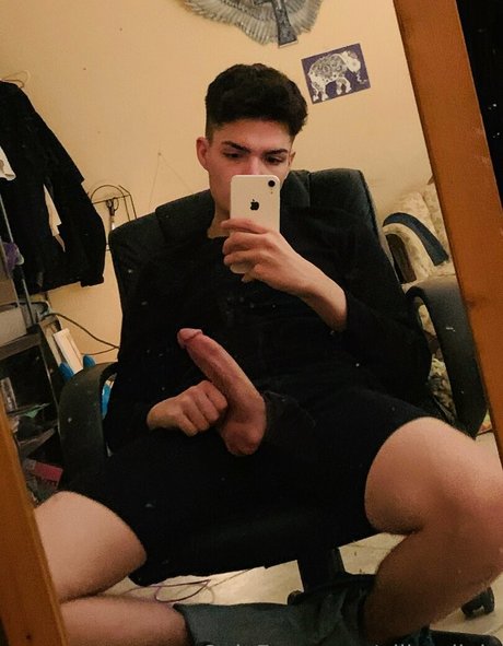 Foto di nudo di fuga di OnlyFans di Elliandjojo
