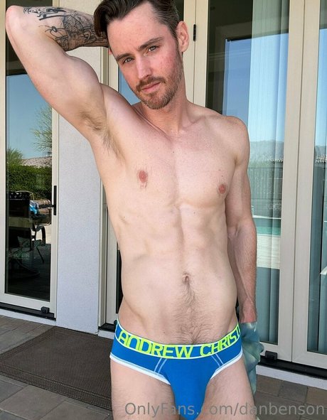 Foto di nudo di fuga di OnlyFans di Danbenson
