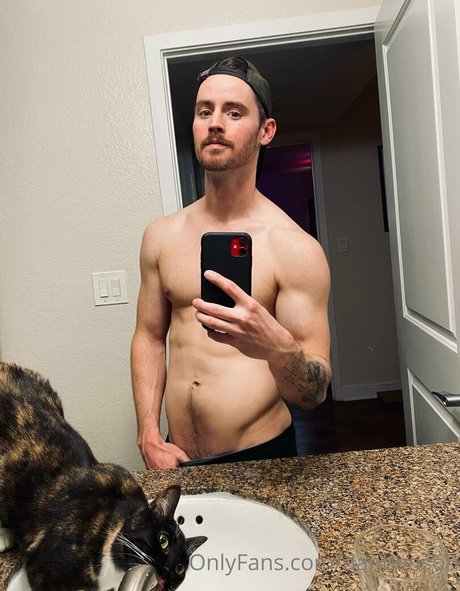 Foto di nudo di fuga di OnlyFans di Danbenson
