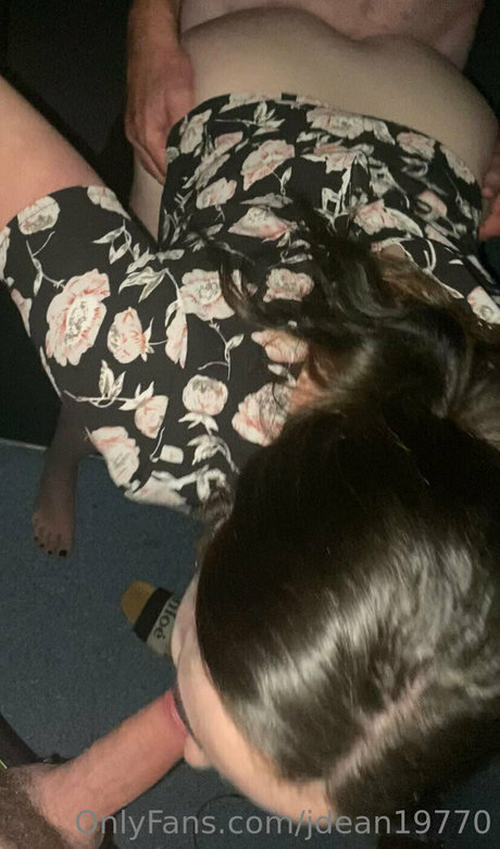 Foto di nudo di fuga di OnlyFans di Jdean19770