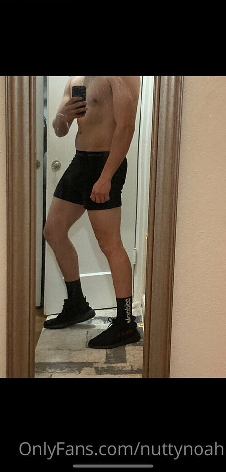 Foto di nudo di fuga di OnlyFans di Nuttynoah