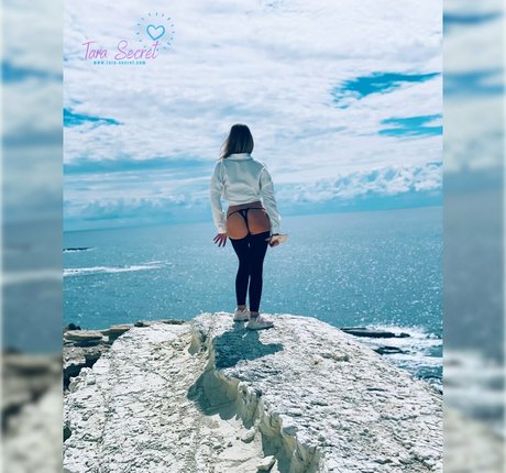 Foto di nudo di fuga di OnlyFans di Tarasecretfree