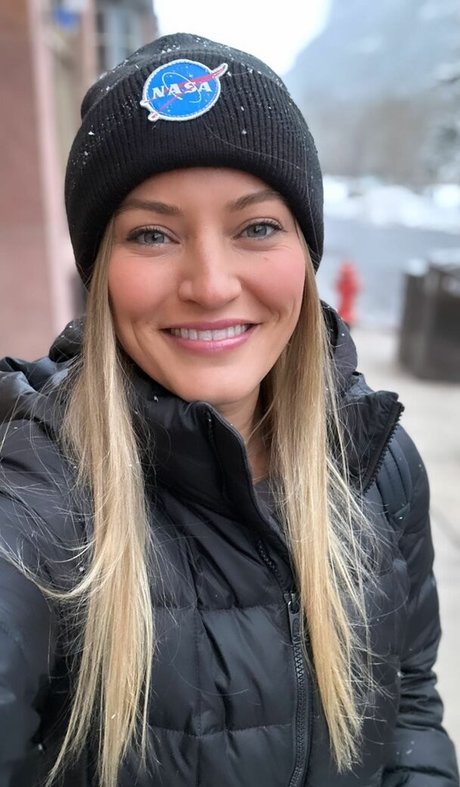 Ijustine
