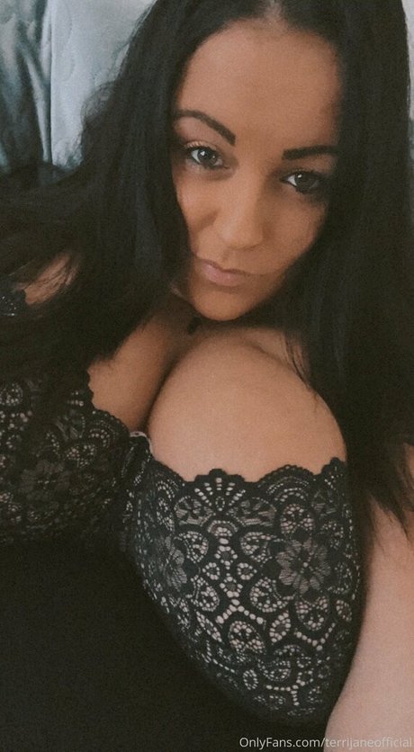 Foto di nudo di fuga di OnlyFans di Terrijaneofficial