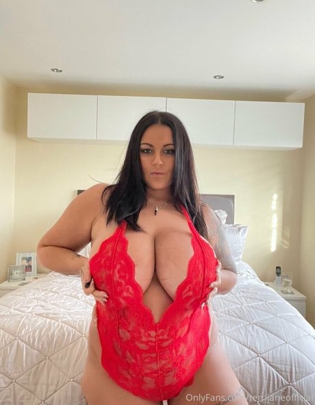 Foto di nudo di fuga di OnlyFans di Terrijaneofficial