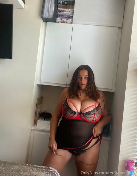 Foto di nudo di fuga di OnlyFans di Terrijaneofficial