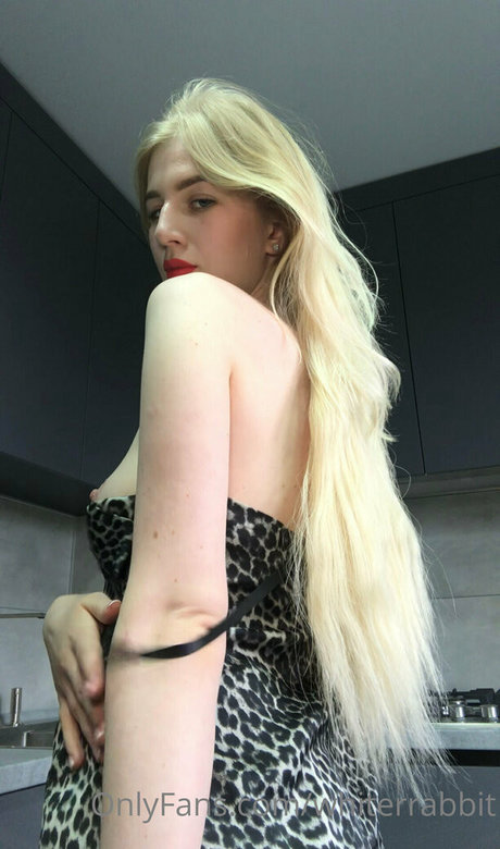 Foto di nudo di fuga di OnlyFans di Whiterrabbit