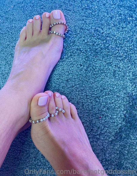 Barefootgoddessbri