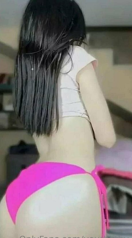 Foto di nudo di fuga di OnlyFans di Yourbethy