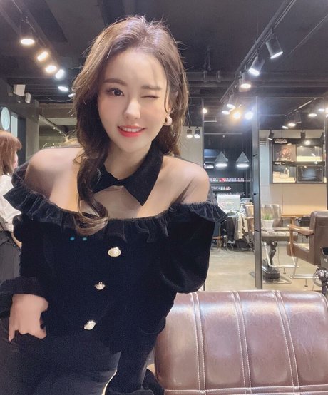 Foto di nudo di fuga di OnlyFans di Kim So Hee