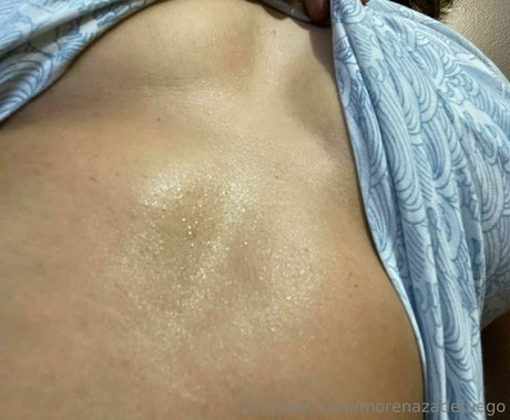 Foto di nudo di fuga di OnlyFans di Morenazadefuego