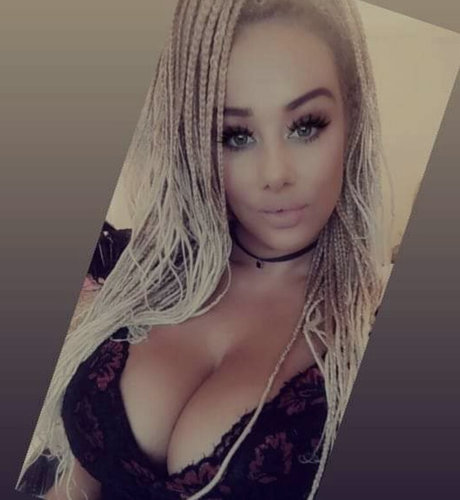 Foto di nudo di fuga di OnlyFans di Penicuik