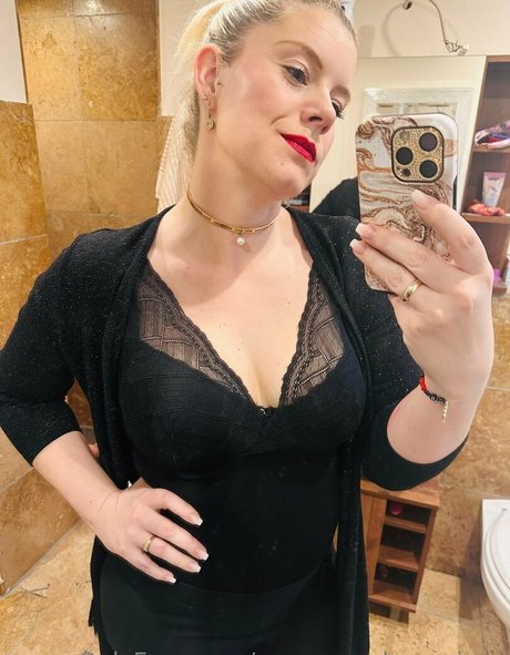 Foto di nudo di fuga di OnlyFans di Vanessaobsequious