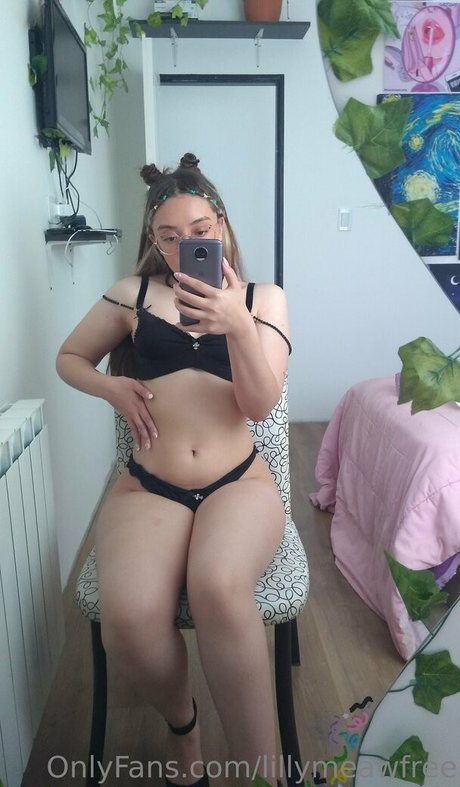 Lillymeawfree