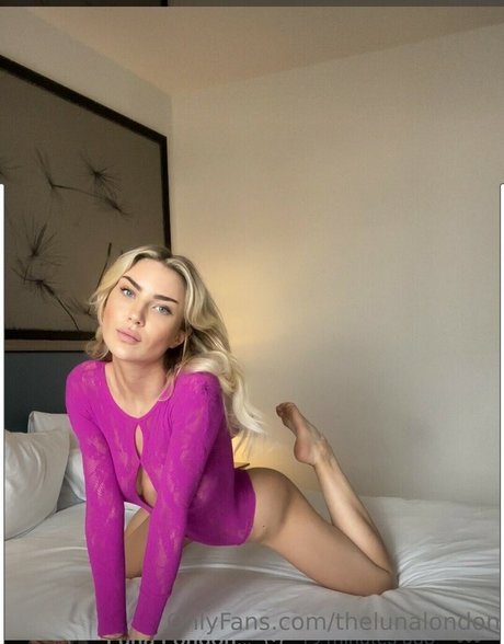 Foto di nudo di fuga di OnlyFans di Luna London