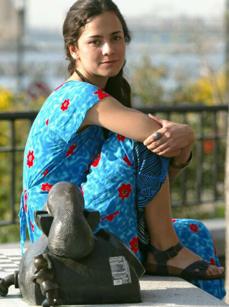 Alice Braga