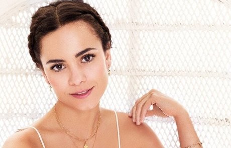 Alice Braga