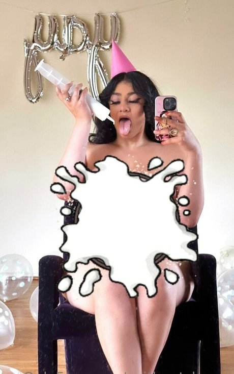 Foto di nudo di fuga di OnlyFans di Vvithoutshame