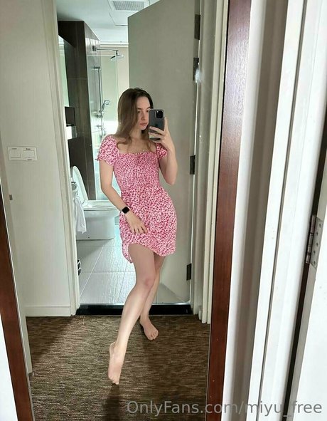 Foto di nudo di fuga di OnlyFans di Miyufree