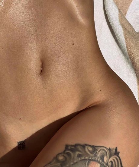 Foto di nudo di fuga di OnlyFans di Babys