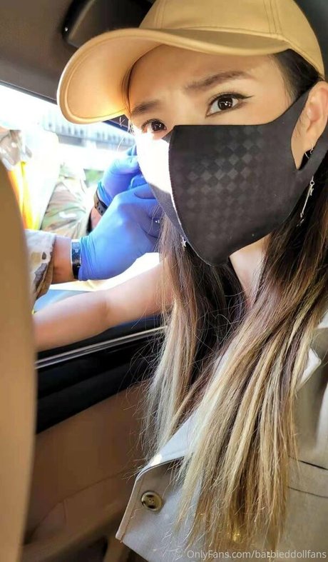 Foto di nudo di fuga di OnlyFans di Barbieddollfans