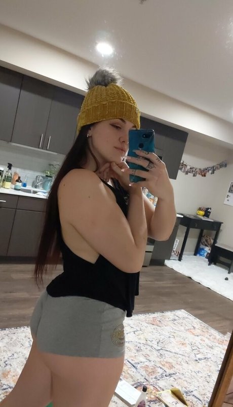 Foto di nudo di fuga di OnlyFans di Curvyjasssy