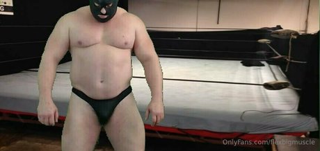 Flexbigmuscle
