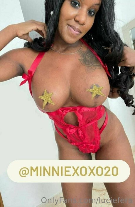 Foto di nudo di fuga di OnlyFans di Luciefera