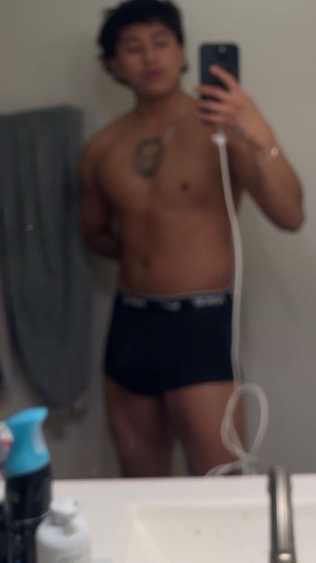 Foto di nudo di fuga di OnlyFans di Jhuan
