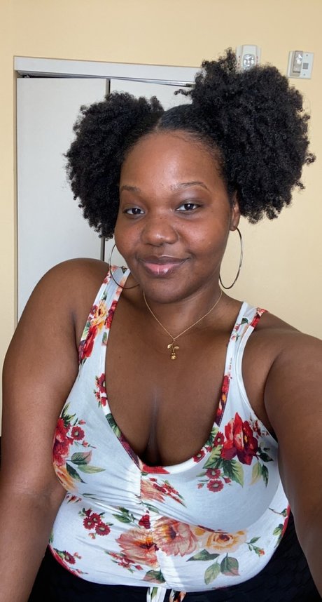 Foto di nudo di fuga di OnlyFans di Nubian Goddess Toes