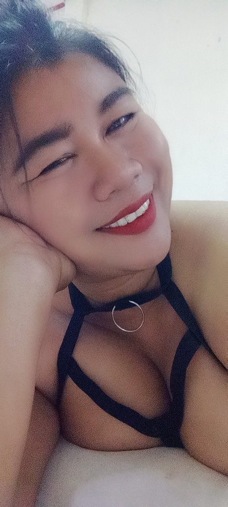 Foto di nudo di fuga di OnlyFans di Mochubby