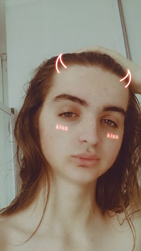 Foto di nudo di fuga di OnlyFans di Nova