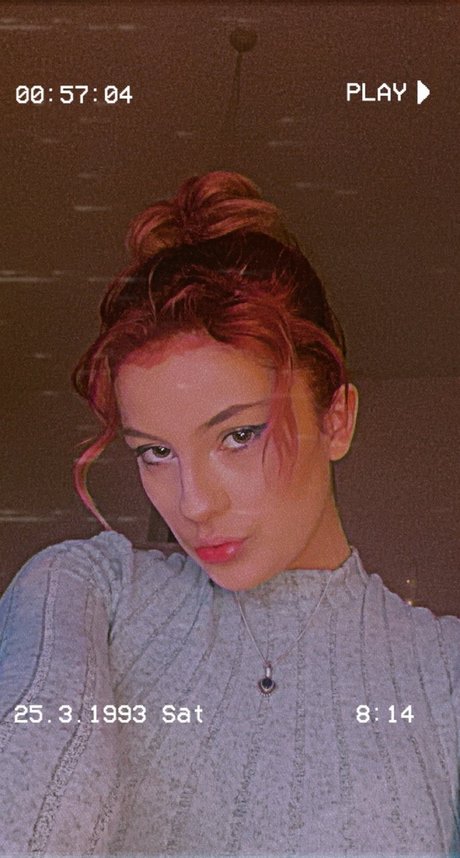 Foto di nudo di fuga di OnlyFans di Charlotte