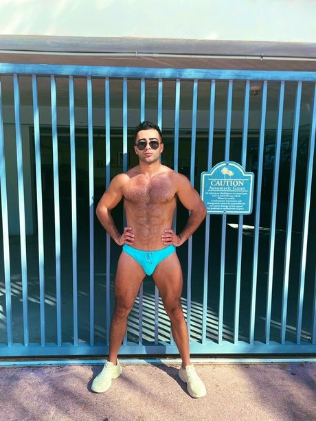 Foto di nudo di fuga di OnlyFans di Amirpounding4free